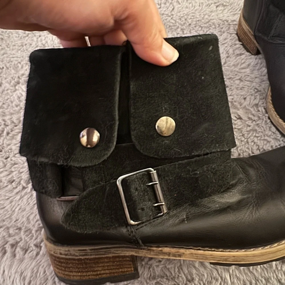 CLARKS Women’s Black Volara Sky Motorcycle Boots Size 7